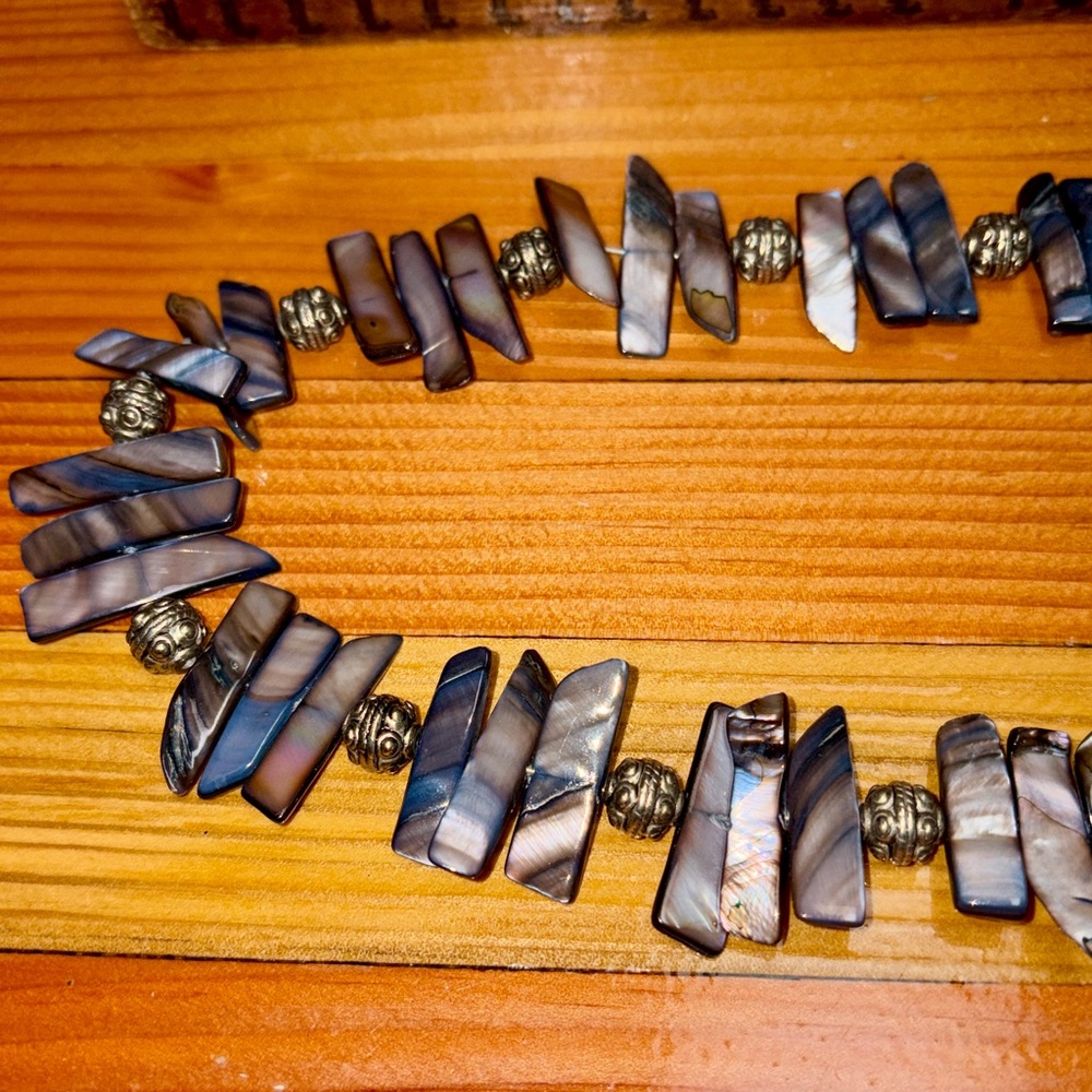 Abalone shell with silver accents Necklace and Earring Set - Picture 3 of 4